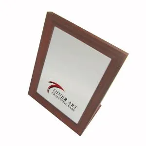 Quali sono le sfide che affrontano oggi le fabbriche di specchi?